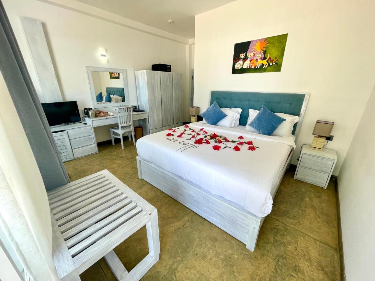 Smeralda Hotel Zuid-Dikwella