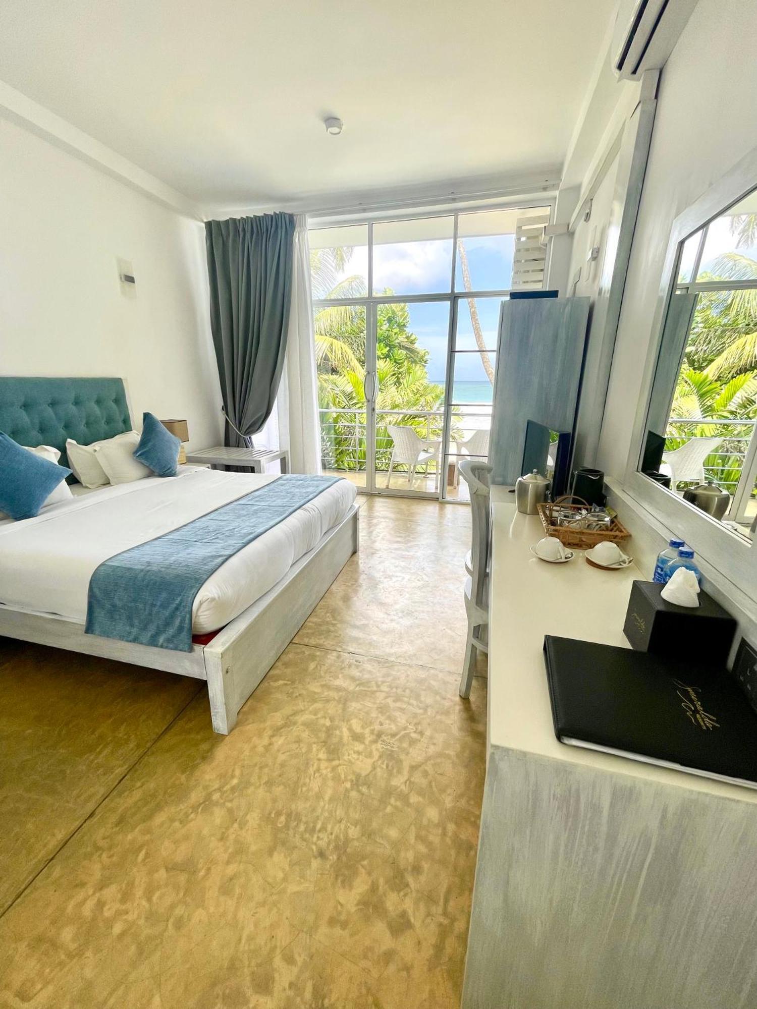 Smeralda Hotel Zuid-Dikwella